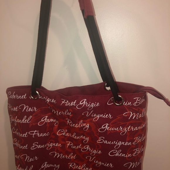 TOTE - Picture 2 of 12
